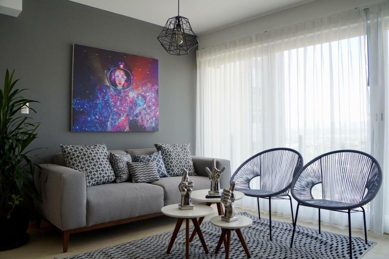 Metropolitan Suites 사포판 외부 사진